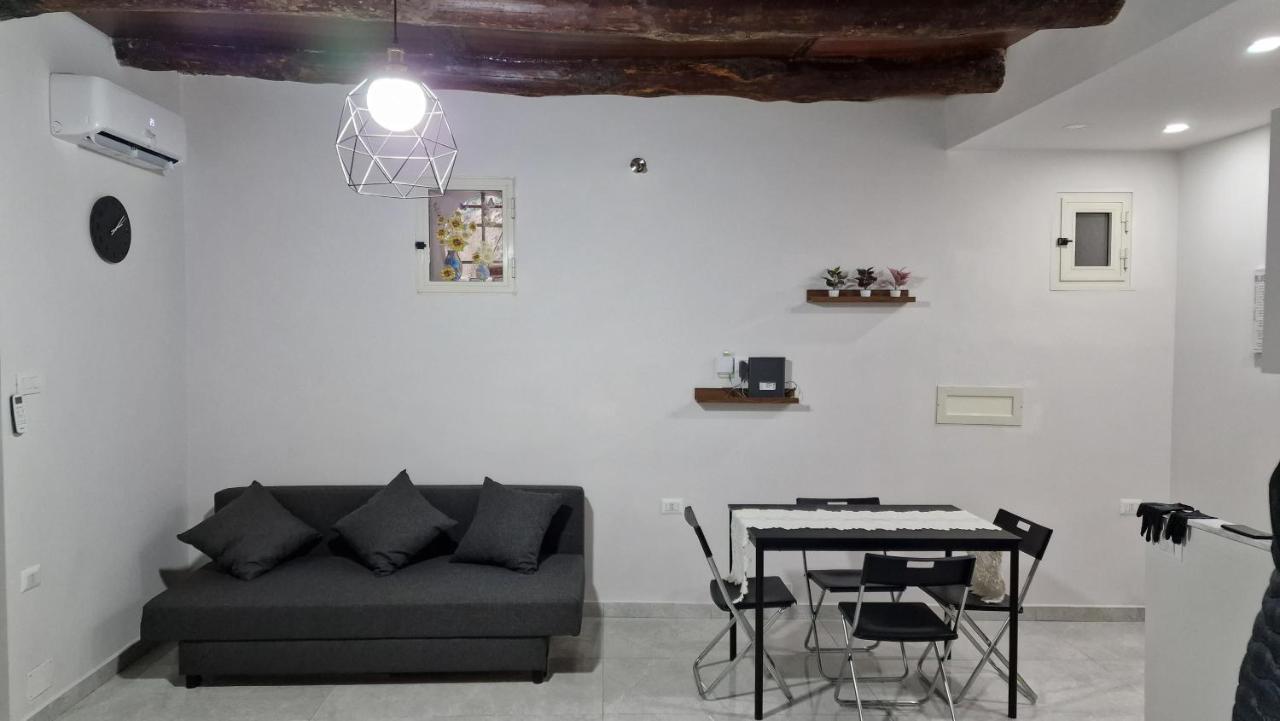 Apartamento Vincent'S House Nápoles Exterior foto