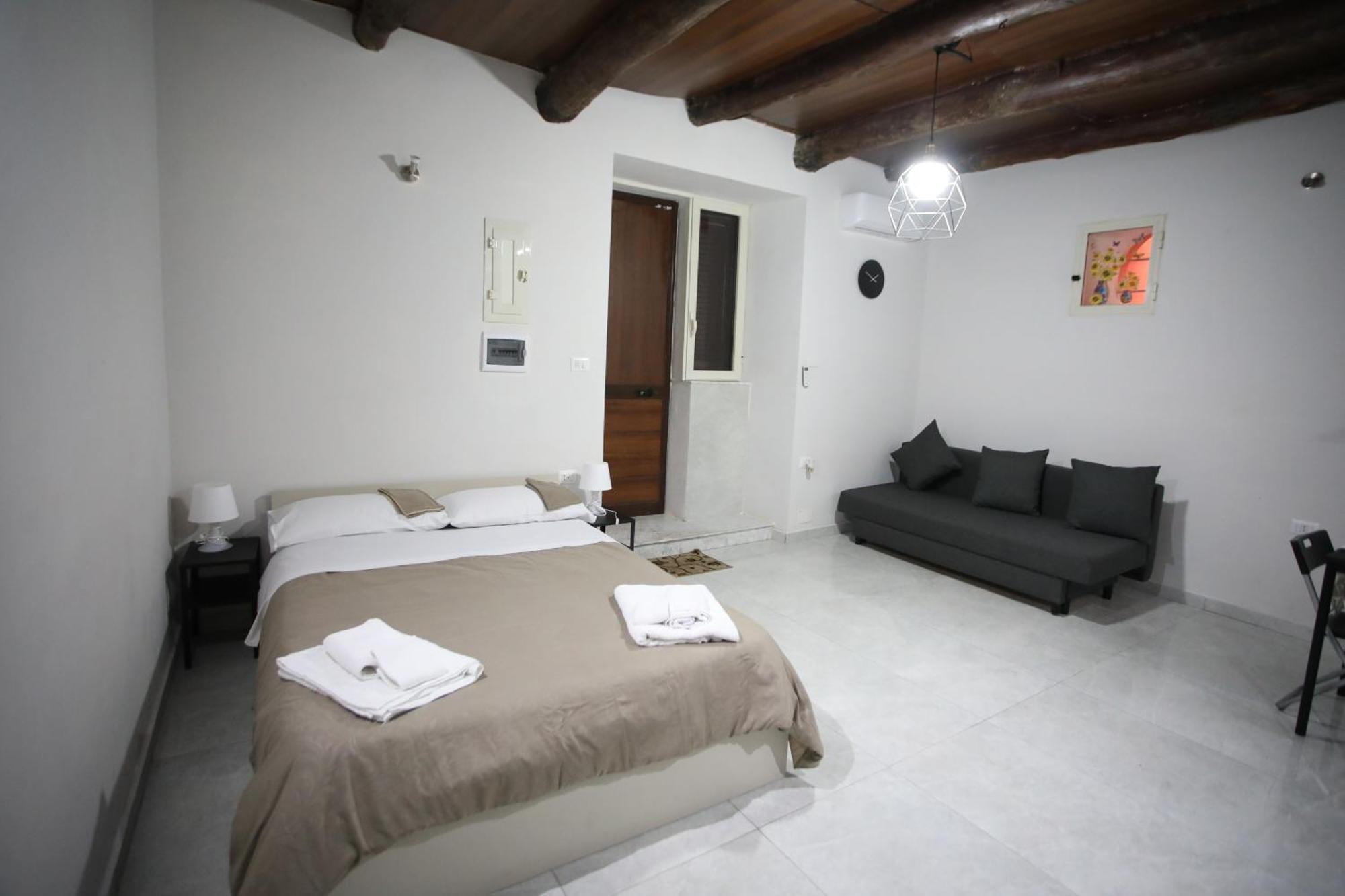 Apartamento Vincent'S House Nápoles Exterior foto